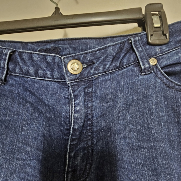 Cache Jeans - Picture 3 of 8